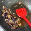 Tinglun Kao 的 辣炒魚香茄子 cooksnap