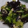 Cooksnap dari Trias Tion Astuti untuk resep Tumis Jamur Kuping Brokoli