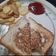 Vaishali Rai का कुकस्नैप जब उन्होंने चीज़ी प्याज़ आलू सैंडविच (tazi pyaz aloo sandwich recipe in Hindi) बनाया था।