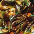 Cooksnap dari Christine Natalia Hartono untuk resep Kerang hijau masak asam manis pedas