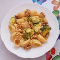 El cooksnap de ISA cuando hizo Galets con brócoli y nueces.