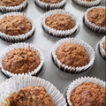 El cooksnap de gabriela gagus cuando hizo Muffins de banana, harina integral y avena.