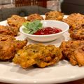 Madhu Walter का कुकस्नैप जब उन्होंने ग्रीन पकोड़ी(green pakodi recipe in Hindi) बनाया था।