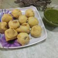 Sapana Kanani's cooksnap of when they made બટાકા વડા લીલી ચટણી (Bataka Vada Green Chutney Recipe In Gujarati).
