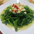 潘俊霖的(簡單料理) 的 蒜香日本地瓜葉 / 家常菜 cooksnap