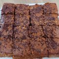 Cooksnap dari Fitriyana Winarno untuk resep Chocolate Banana Cake simple (Takaran Sendok)
