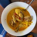 Cooksnap Emran Shari semasa beliau membuat Ayam masak lomak cili padi nogori style.