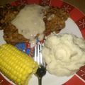 shannon.aguilera's cooksnap of when they made TEXAS-STYLE CHICKEN FRIED STEAK WITH CREAM GRAVY.