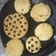 El cooksnap de mariana cuando hizo Cookies de manteca con chips de chocolate y rocklets.