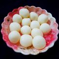 Dolly Kachhwani's cooksnap of when they made Spongy Rasgulla.