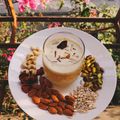 Chandra kamdar का कुकस्नैप जब उन्होंने केसर पिस्ता मिल्क ठंडाई (kesar pista milk thandai recipe in Hindi) बनाया था।