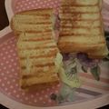 صورة من املي بالله الواحد الأحد ، شاركها بعد تجربة وصفة سندوش جبنة 🧀🌯