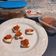 El cooksnap de estcolrod (Esther) cuando hizo 115. Mini biscotes de queso de cabra y sobrasada.
