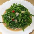李懿蓁 的 腐乳空心菜 / 家常菜 cooksnap