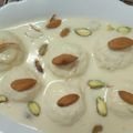 Krishna Biswas's cooksnap of when they made Rasgulla in Rabri.