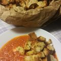 il Raff Boni quando ha preparato Pappa al pomodoro con crostini spezzato.🍞
