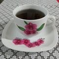 کوک اسنپ Nargess بعد از امتحان کردن دمنوش گل گاو زبان.