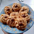 Cooksnap dari Adisti Vikaningtyas untuk resep Biji kurma (kue kering karamel kacang)