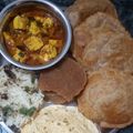 sarita kashyap का कुकस्नैप जब उन्होंने बटर पनीर और पूरी (Butter paneer aur puri recipe in hindi) बनाया था।