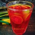 Cooksnap Norashikin Rahmat semasa beliau membuat Sirap limau selasih.