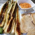 El cooksnap de Encar cuando hizo Calçots a la plancha con guarnición de carne.