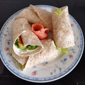 El cooksnap de genicorreo cuando hizo Wrap de salmón ahumado, aguacate y lechuga.