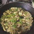 El cooksnap de Antonio Benitez cuando hizo Champiñones al ajillo y vino blanco picantones 🌶🍄.