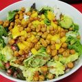 El cooksnap de Maria Cc cuando hizo Ensalada de garbanzos crujientes, mango, granada y mozzarella.