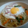 sadywise kitchen's cooksnap of when they made Aisha's Special stir fry noodles with minced meat and sunny side up egg.