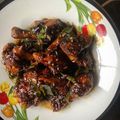 Cooksnap Dapur Yusfarisyia semasa beliau membuat Ayam Kicap 3 Budak Gemuk.