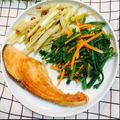 May 的 低卡料理#蒜片香煎鮭魚排🐟 cooksnap