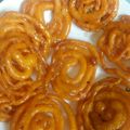 Nahida Nad 's cooksnap of when they made Jelebi #Indiancontest.