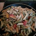 Anja Edler's cooksnap of when they made Πέννες με κοτόπουλο και μαύρο σουσάμι.