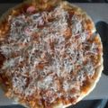 Cooksnap dari Kisz Yow Kris Na untuk resep Pizza teflon no.no.no (no ulen, no telur, no oven, no ribet)