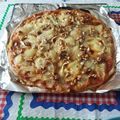 El cooksnap de Paola cuando hizo Pizza de queso de cabra, cebolla caramelizada y nueces con base casera integral.