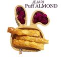 Cooksnap Dira Juhari semasa beliau membuat Puff Almond.