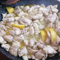 Tímea Kosztyu-Nagy Cooksnap-ja, amikor elkészítette a(z) Citromos, vajas csirkemell receptet.