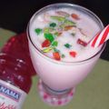Monika gupta का कुकस्नैप जब उन्होंने स्ट्रॉबेरी मिल्क शेक (Strawberry Milk shake recipe in Hindi) बनाया था।