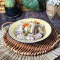 Cooksnap Salina Jalaludin semasa beliau membuat Thai style chicken soup.