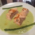 El cooksnap de Xavi cuando hizo Lomo de salmón en su punto sobre salsa dulce de espárragos trigueros.