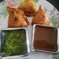 Heena Bhalara का कुकस्नैप जब उन्होंने हींग वाले आलू समोसे (Hing wale aloo samose recipe in hindi) बनाया था।