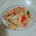 รูป Cooksnap ของ Caption เมื่อเขาทำ คั่วไข่ใส่แหนมและหมูยอ