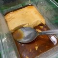 Cooksnap Aku Cho semasa beliau membuat Puding Karamel Tanpa Telur.