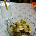 biraustefanoctavian's cooksnap of when they made Apple, celery, and grape salad.