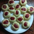 El cooksnap de Andrea 🇺🇾🇺🇾 cuando hizo Ojitos de buey o pepas de jalea de frutilla casera.