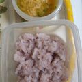 Cooksnap dari Lina Haryana Fajrin untuk resep Sup soto salmon (mpasi 1+)baby Arvy