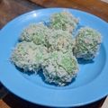 Cooksnap dari Tri Mantikailham untuk resep Kue klepon tepung ketan isi gula merah (Lembut,manis, gurih)