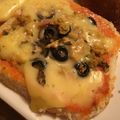 صورة من اضواء، شاركها بعد تجربة وصفة بيتزا رررروعة🍕🍕🍕