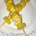 El cooksnap de aniuskam93 cuando hizo Brocheta de pollo y piña con curry.