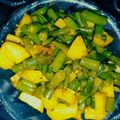 Anupama Maheshwari का कुकस्नैप जब उन्होंने फ्रेंच बीन्स आलू की सब्जी (french beans aloo ki sabzi recipe in Hindi) बनाया था।